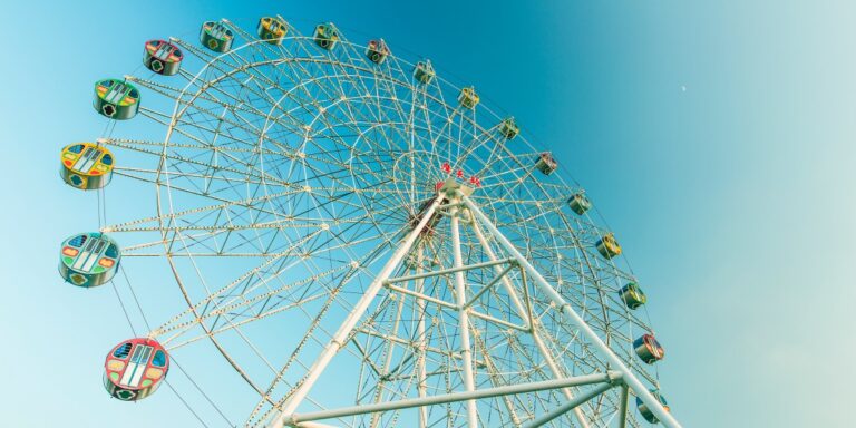 Aenean sed sem pharetra